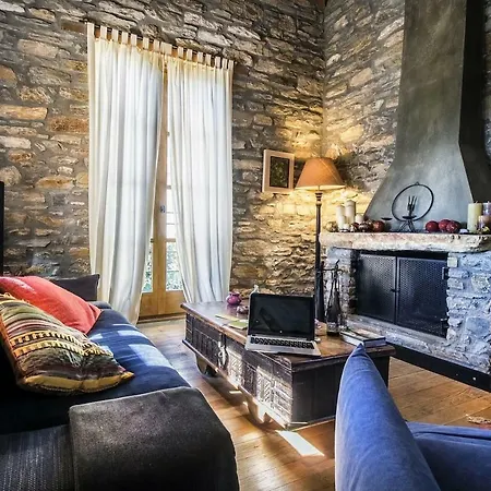 Luxurious Huge House In Pilio With A Pool ヴィラ *
