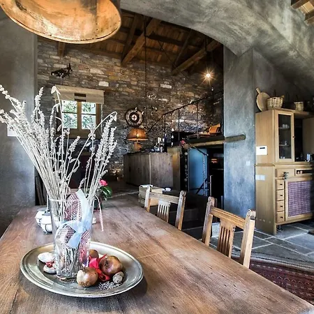 ヴィラ Luxurious Huge House In Pilio With A Pool アギオス・ゲルギオス・ニリアス