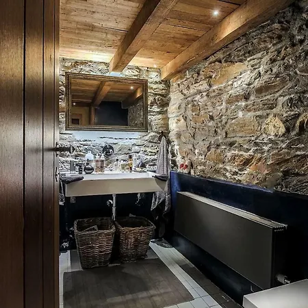 Luxurious Huge House In Pilio With A Pool *