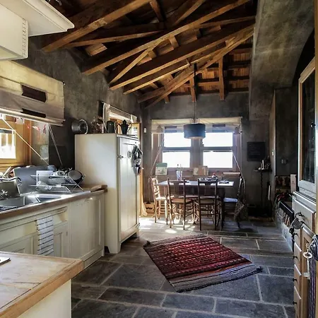 Luxurious Huge House In Pilio With A Pool *